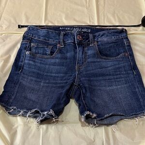 American Eagle Outfitters Women's Blue Denim Shorts size 4